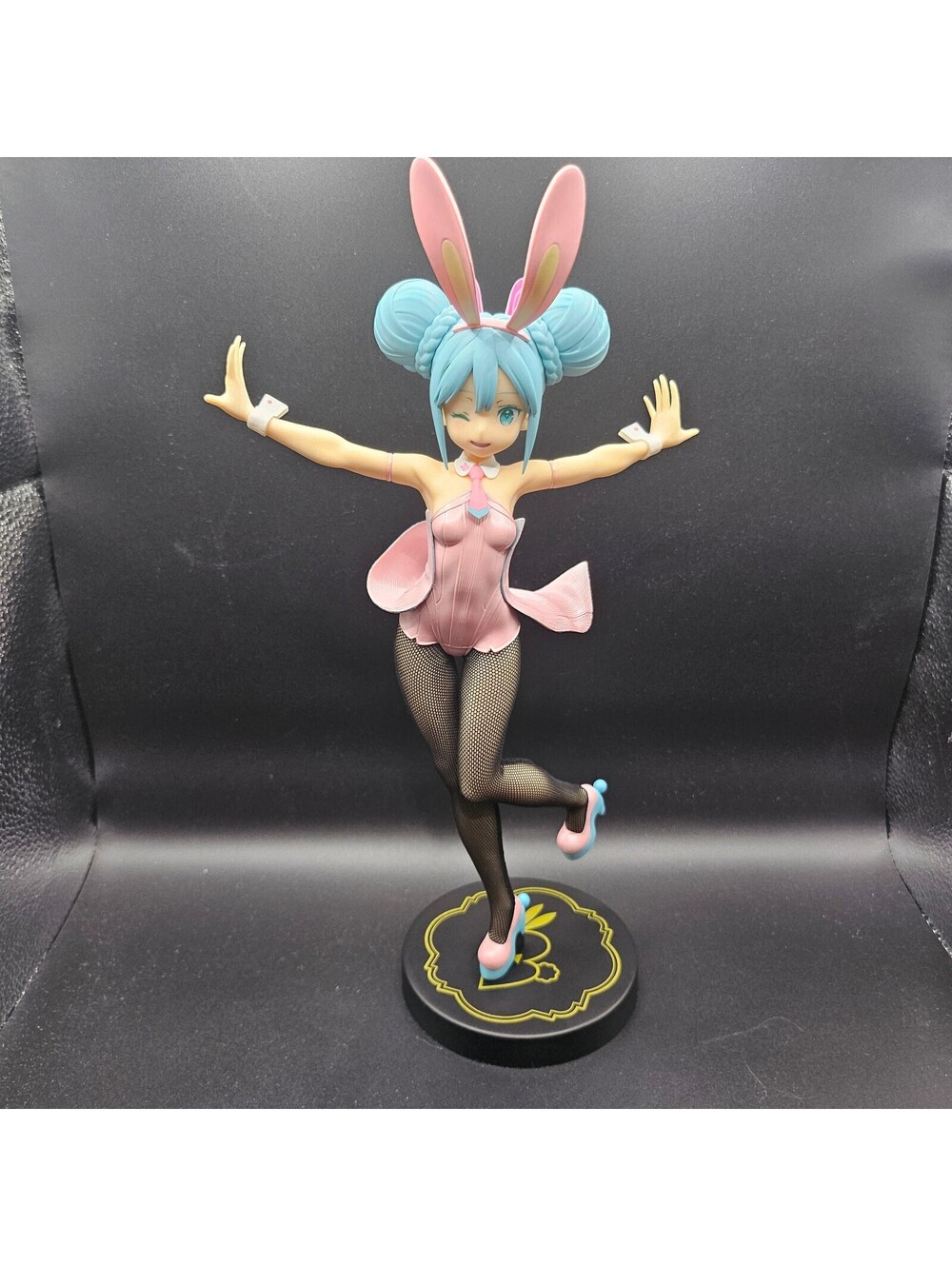 FuRyu Hatsune Miku BiCute Bunnies Figure (Wink Pearl Pink Color Version).
